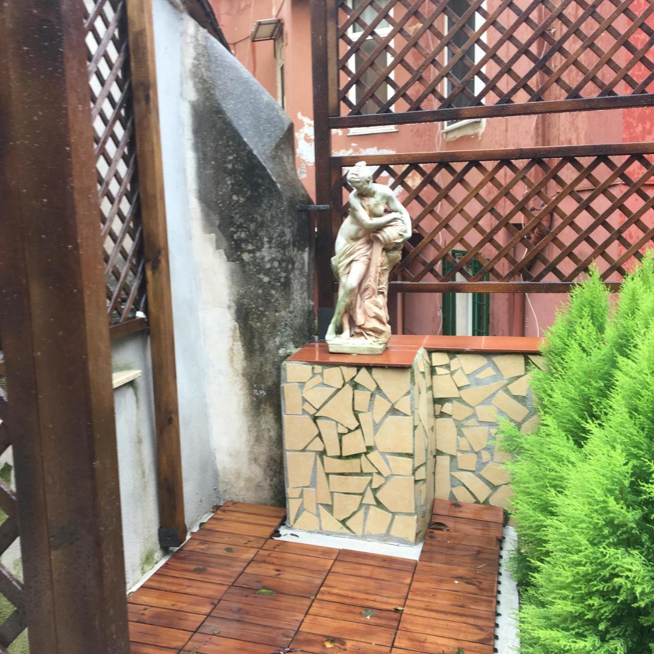 Il Giardino Di Daphne Bed & Breakfast Napoli Dış mekan fotoğraf